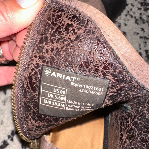 Ariat ankle boots with fringe - Picture 3 of 4